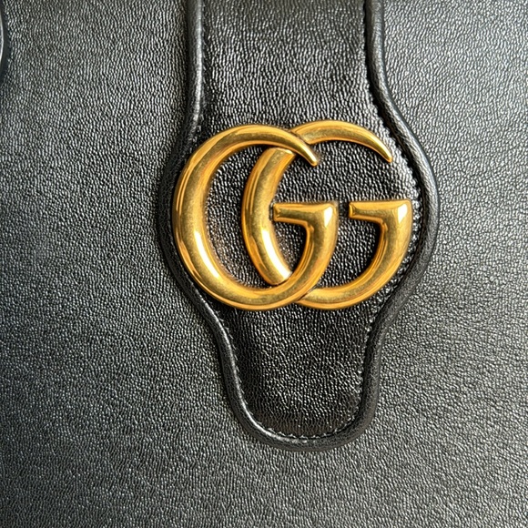 GUCCI
Medium Tote with Double G in Black Leather - Picture 9 of 10